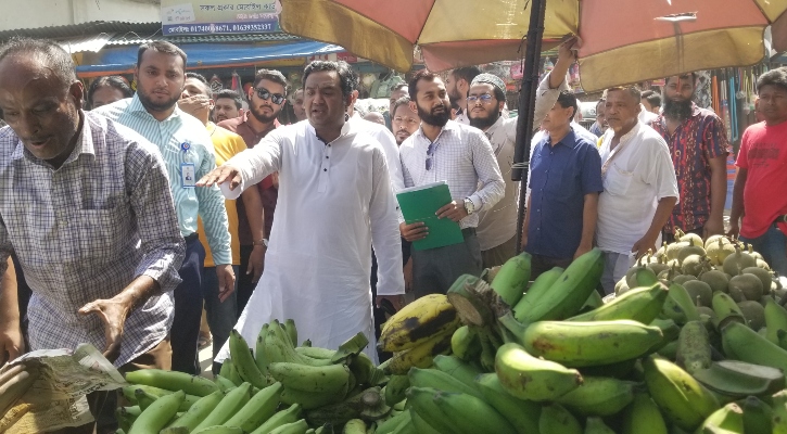 কেরানীগঞ্জে অবৈধ পার্কিং ও ব্যবসা প্রতিষ্ঠানে অভিযান 